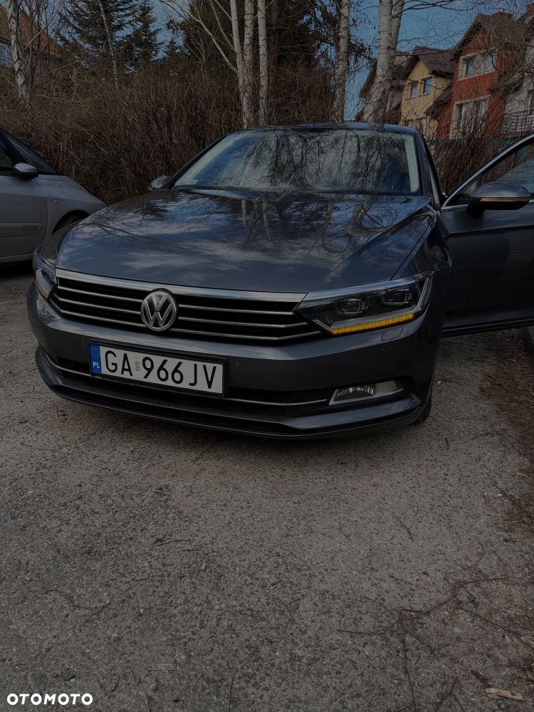 Volkswagen Passat - 14