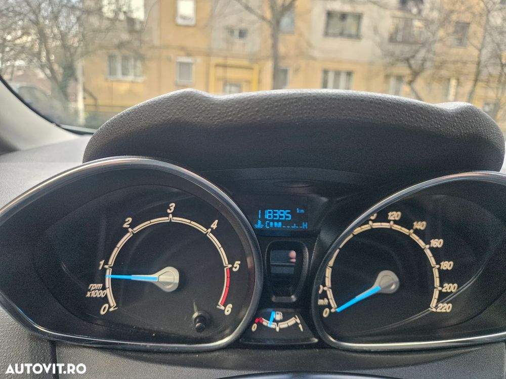 Ford Fiesta 1.5 TDCi Trend - 8