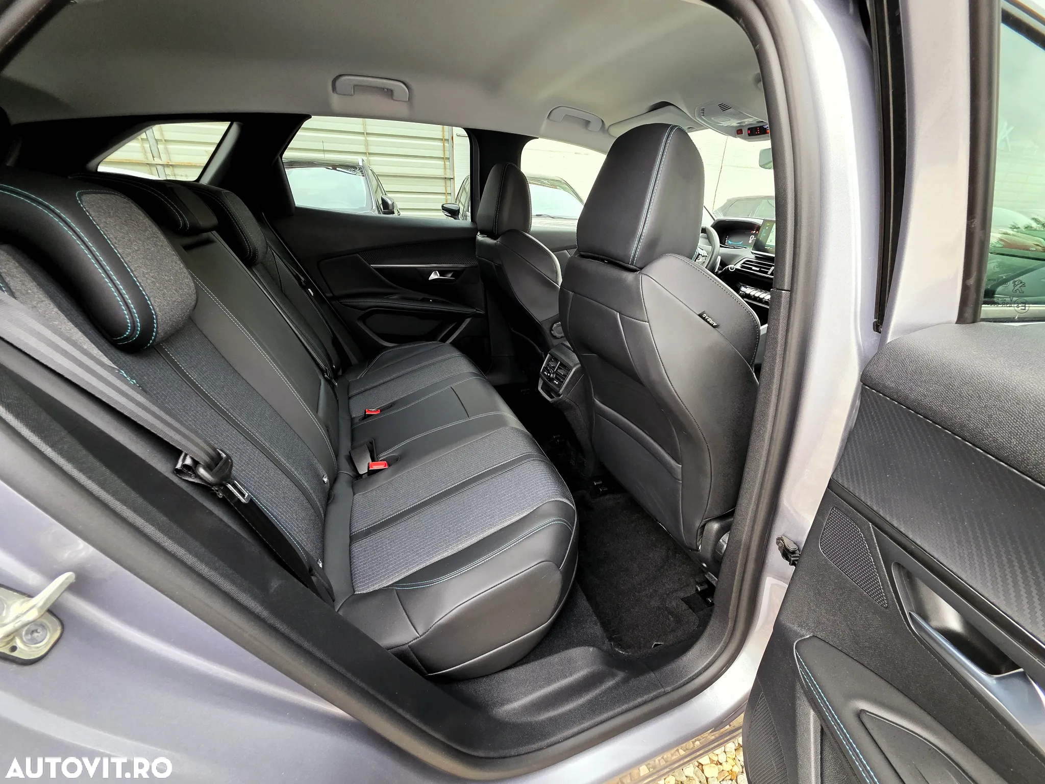Peugeot 3008 PHEV EAT8 Allure - 17