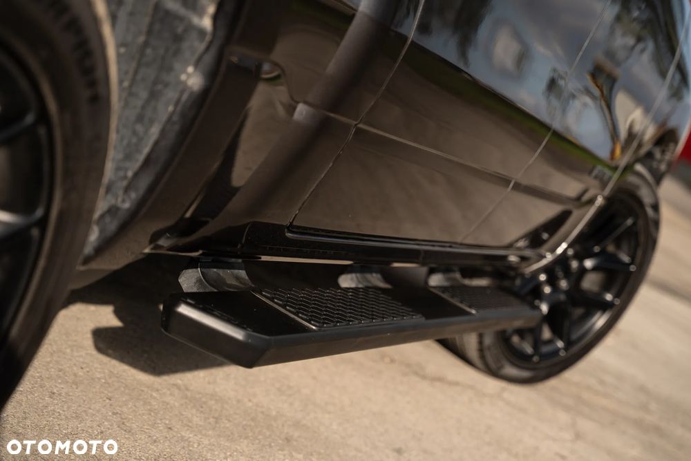 RAM 1500 5.7 Crew Cab Longbed Laramie Black - 18