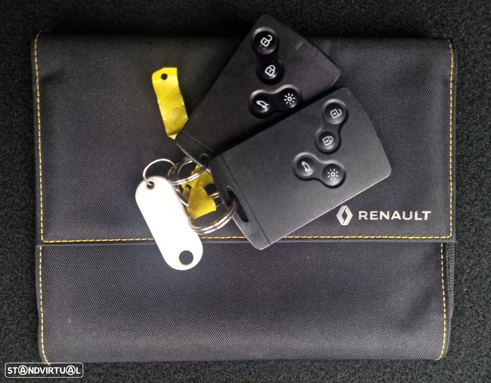 Renault Clio Sport Tourer 1.5 dCi Limited - 21