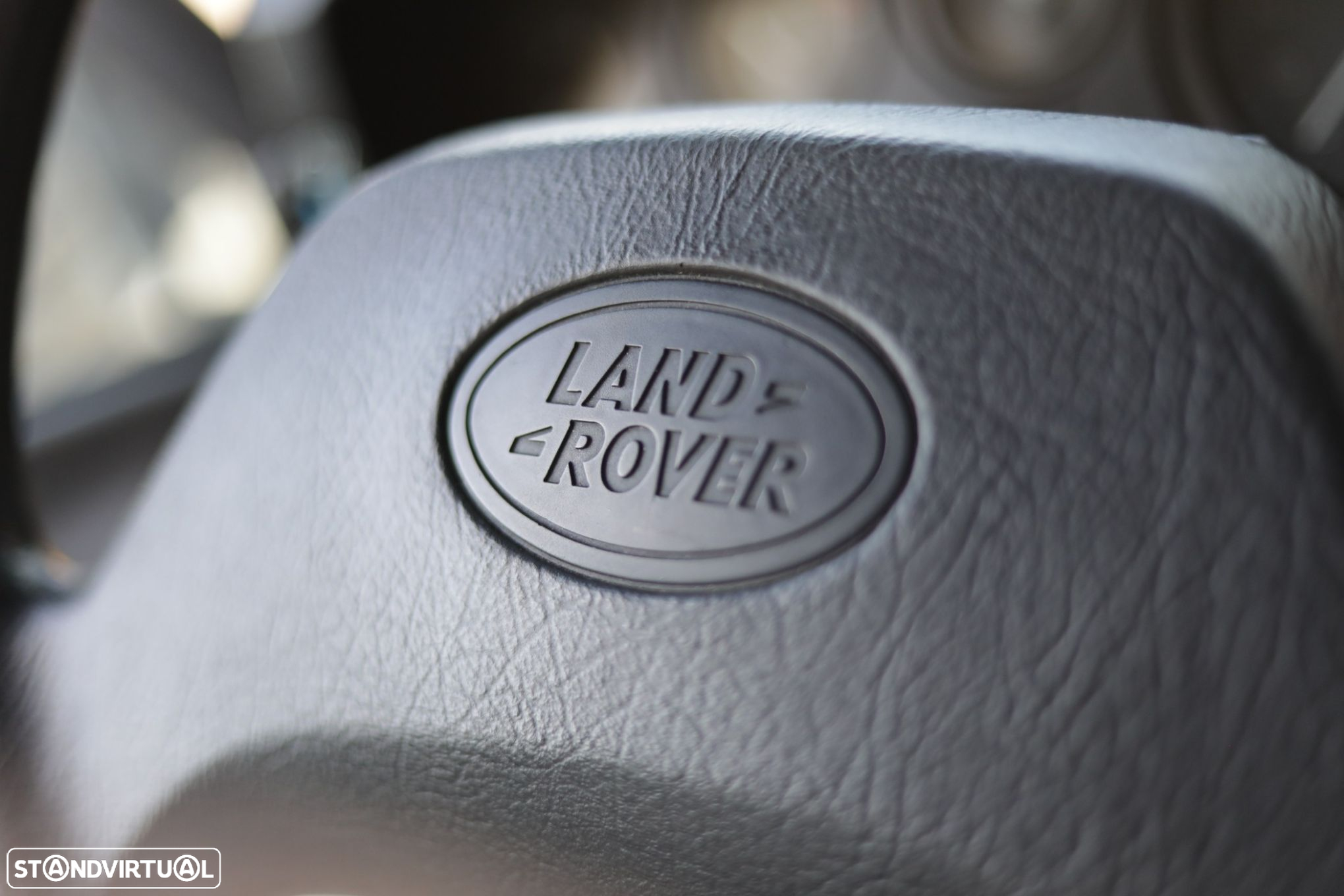 Land Rover Defender 90 2.5 TD5 Metal Top - 17