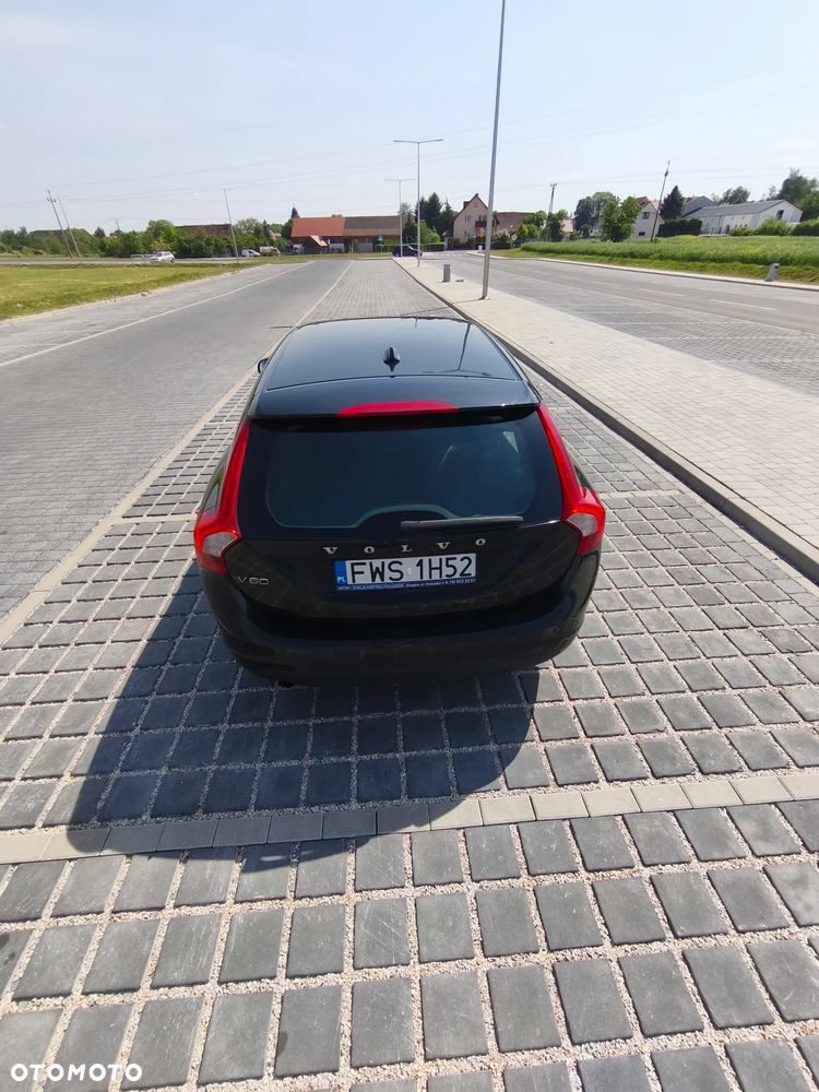 Volvo V60 D3 Summum - 6
