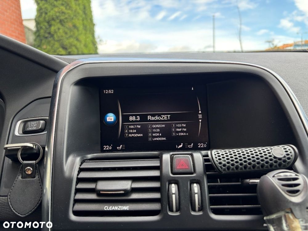 Volvo XC 60 D4 AWD Momentum - 17