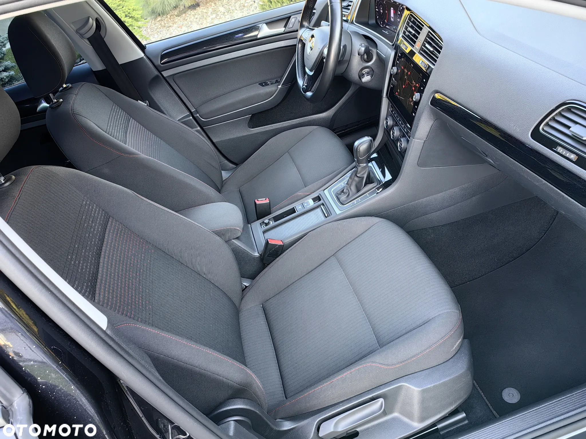 Volkswagen Golf 2.0 TDI DSG Sound - 34