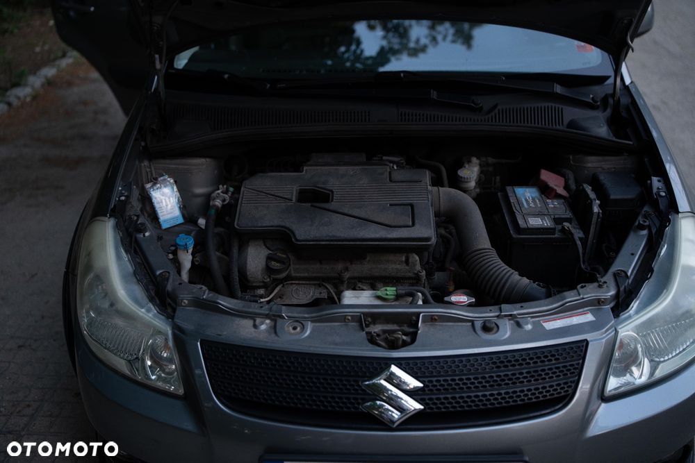 Suzuki SX4 1.6 GS / Premium - 17