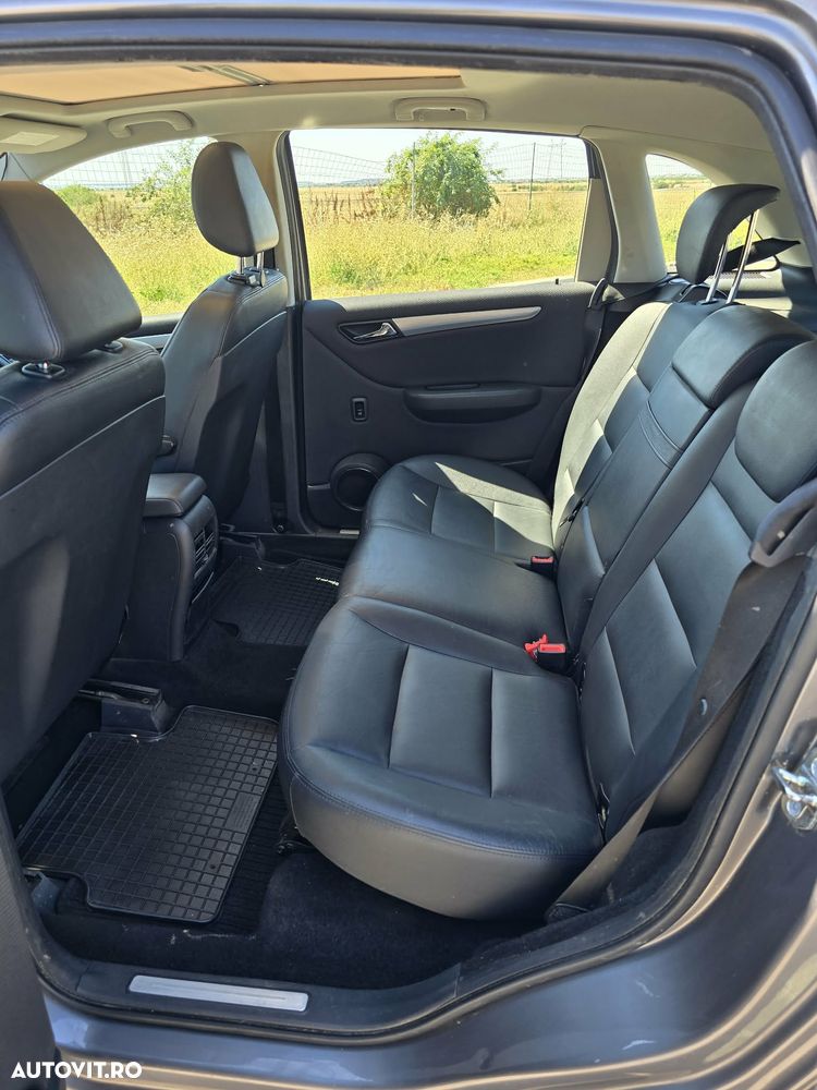 Mercedes-Benz B 200 - 10