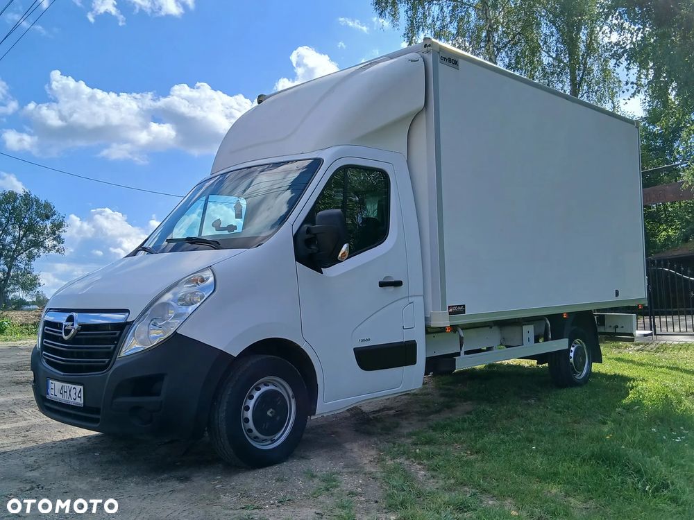 Opel Movano