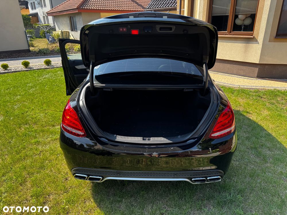 Mercedes-Benz Klasa C AMG 63 S - 14