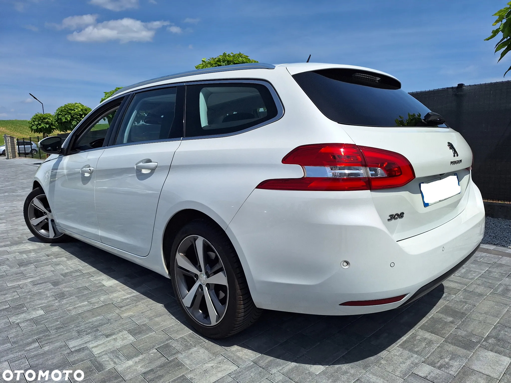 Peugeot 308 SW BlueHDi 150 Stop & Start Allure - 2