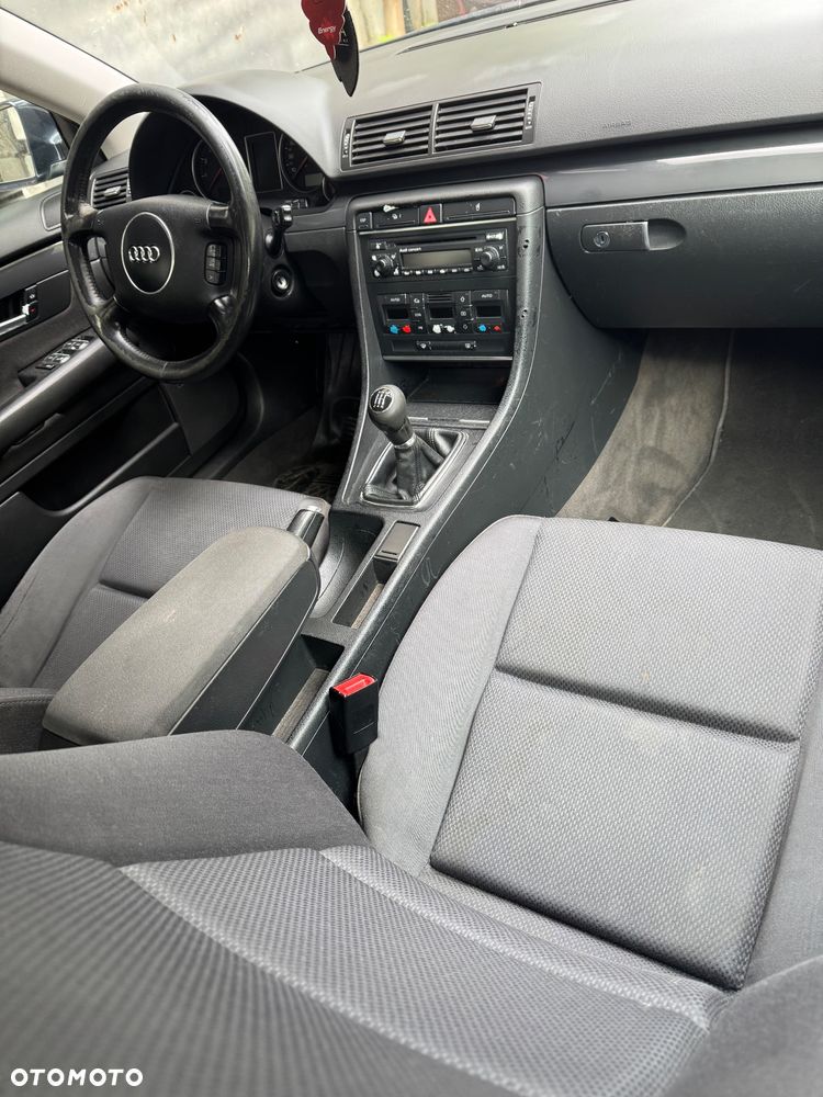 Audi A4 Avant - 13