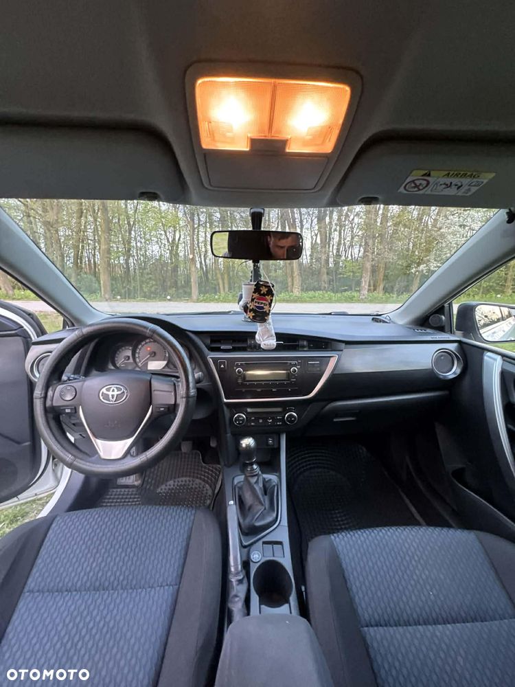 Toyota Auris 1.33 VVT-i Active - 9