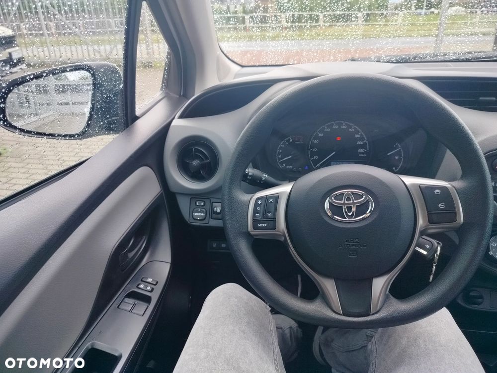 Toyota Yaris 1.0 Life - 12