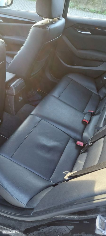 BMW X1 xDrive20d - 13