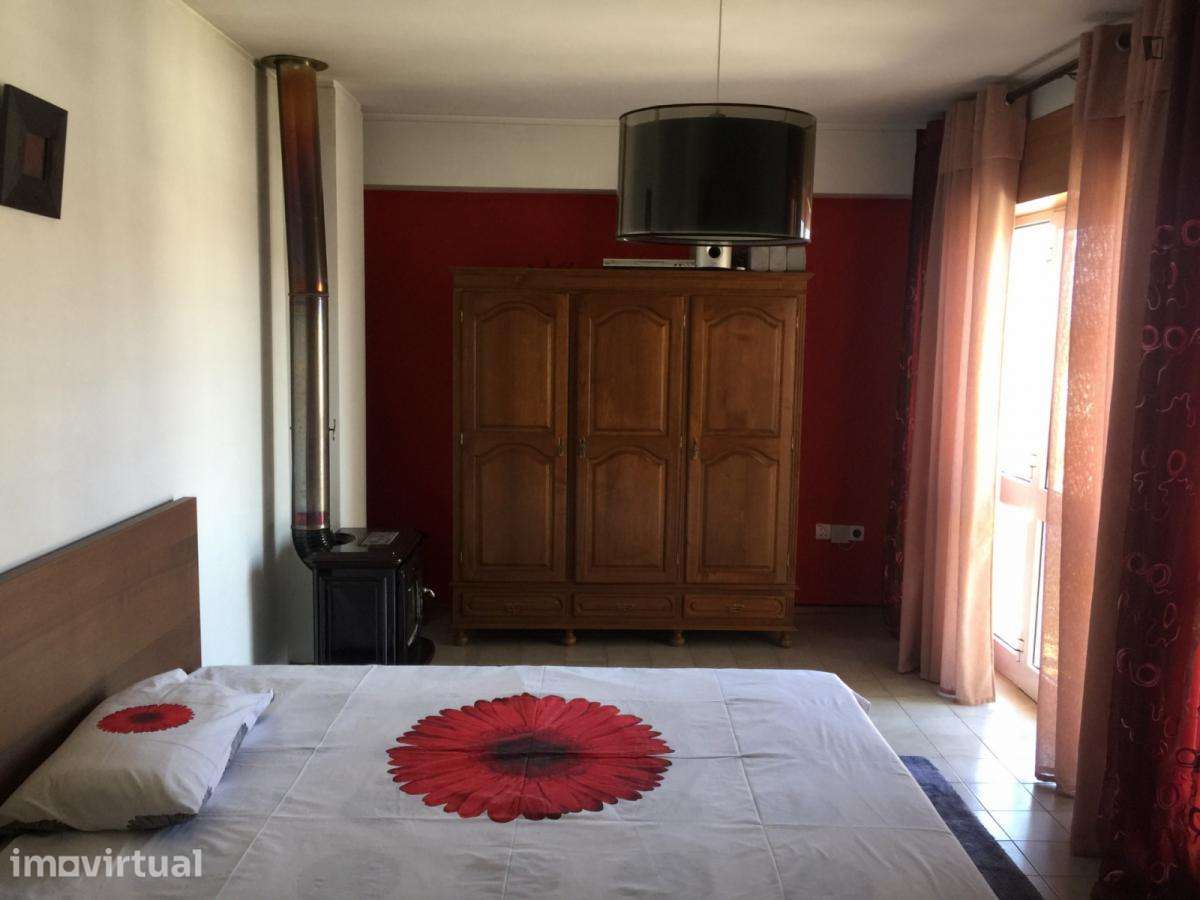 Quarto - localizado em Campanhã Porto - Grande imagem: 4/12