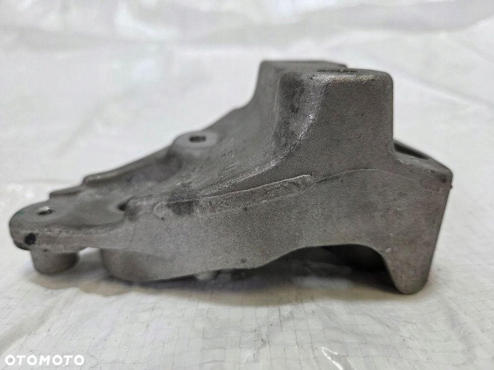 ŁAPA SKRZYNI OPEL CORSA F 1.2 VTI 9824322080 - 4