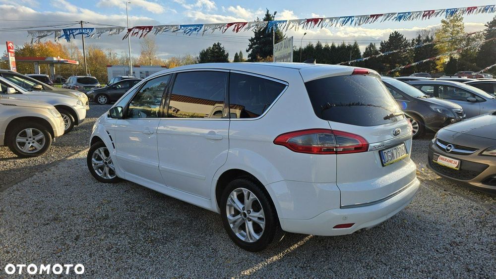 Ford S-Max - 14