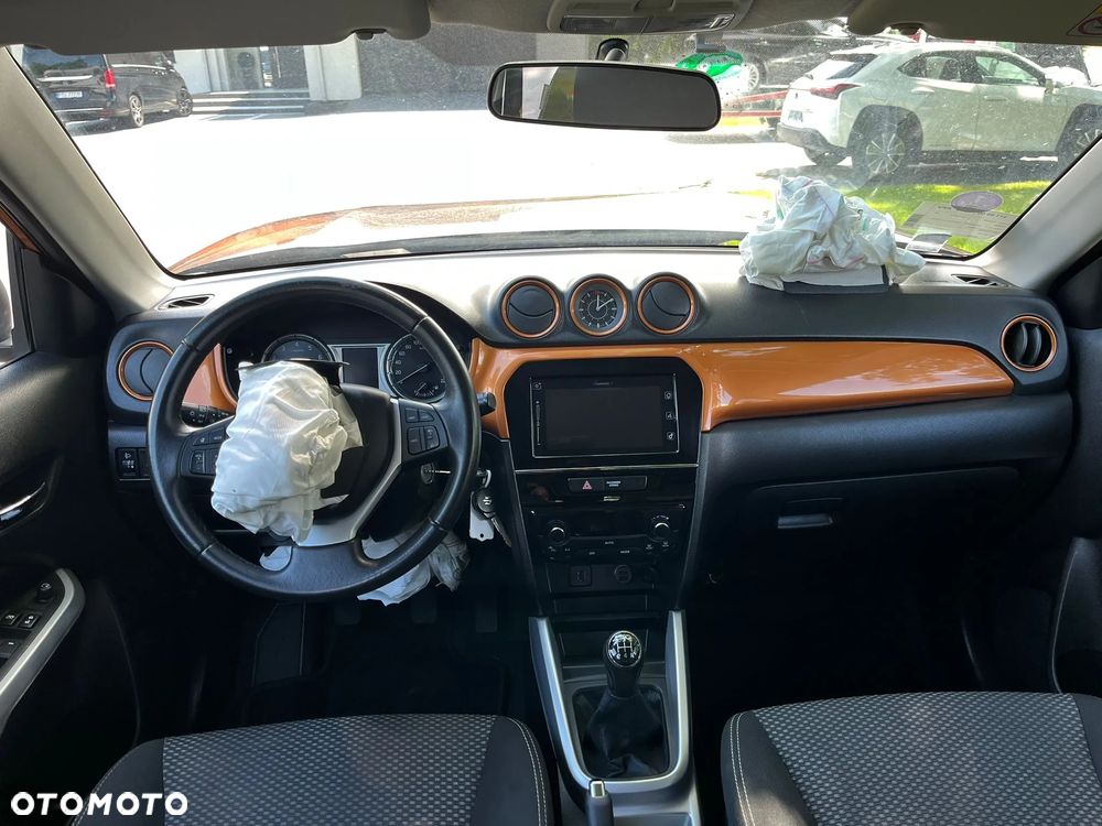 Suzuki Vitara - 13