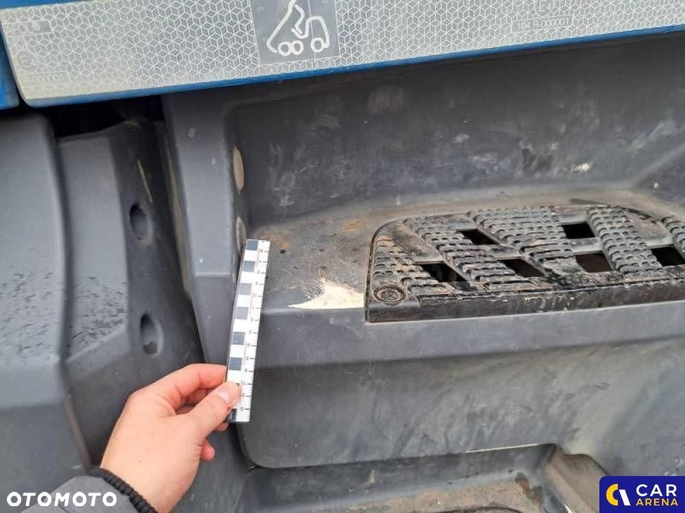 Mercedes-Benz Arocs - 37