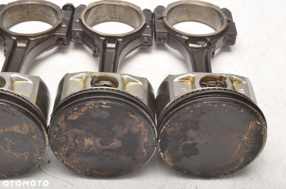 SEBRING II 300M LR STRATUS 2.7 V6 TŁOK + KORBOWÓD - 6