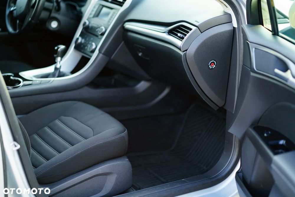 Ford Mondeo 1.5 EcoBoost Ambiente - 15