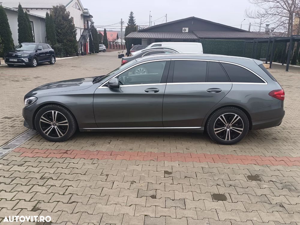 Mercedes-Benz C 220 d T 9G-TRONIC - 2