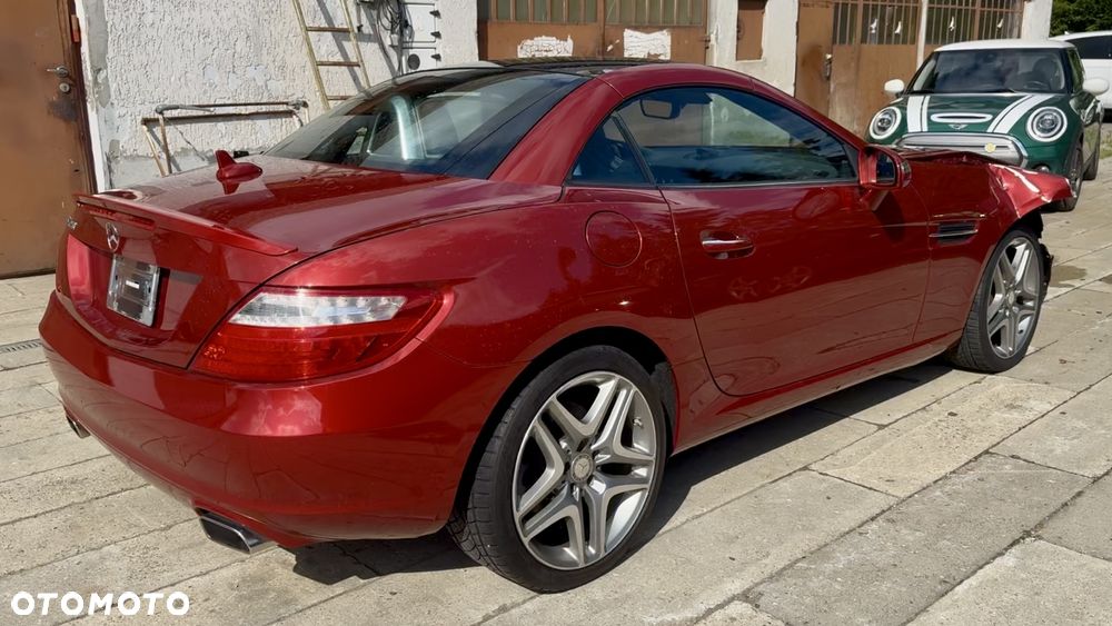 Mercedes-Benz SLK 250 CGI - 19