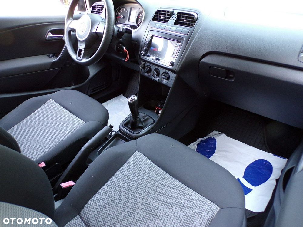 Volkswagen Polo - 23