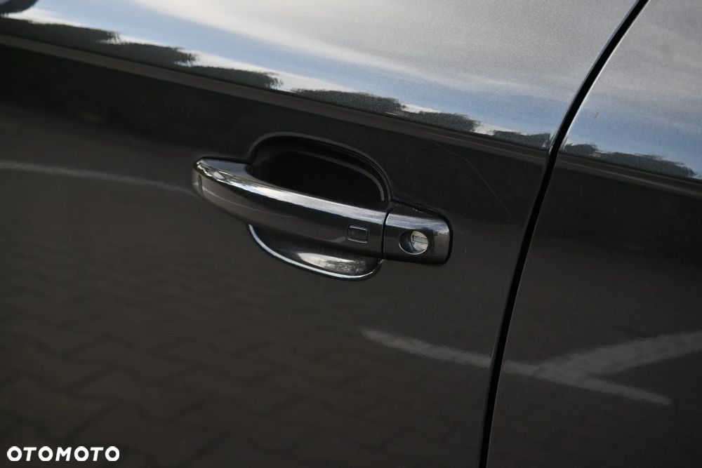 Audi A4 Avant 2.0 TFSI quattro S tronic S line Sportpaket - 23