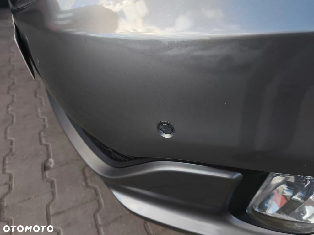 Kia Carens 1.6 GDI XL 7os EU6 - 22