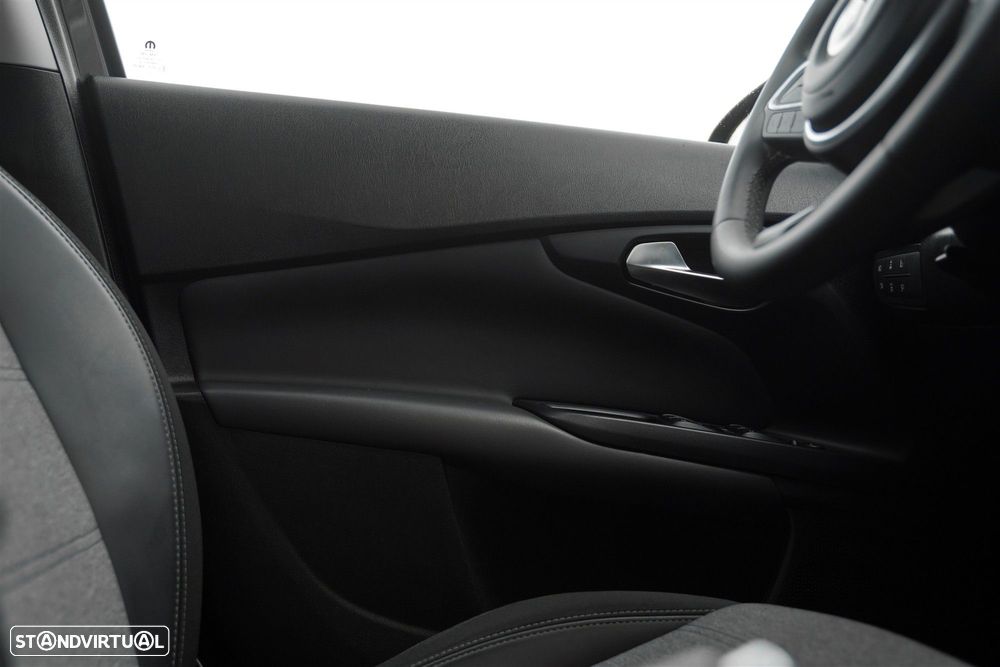 Fiat Tipo Cross 1.0 GSE T3 City - 31