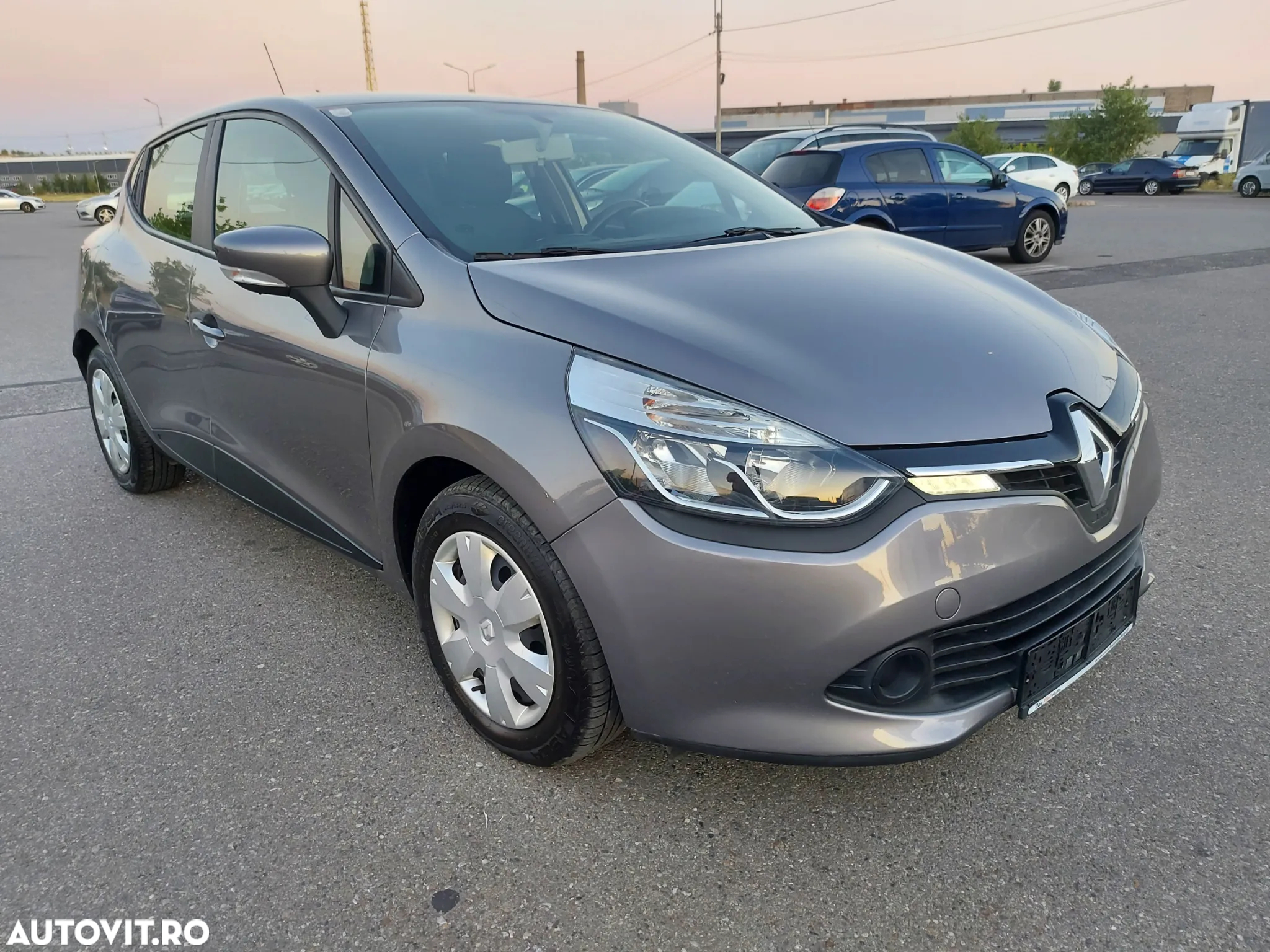 Renault Clio - 2