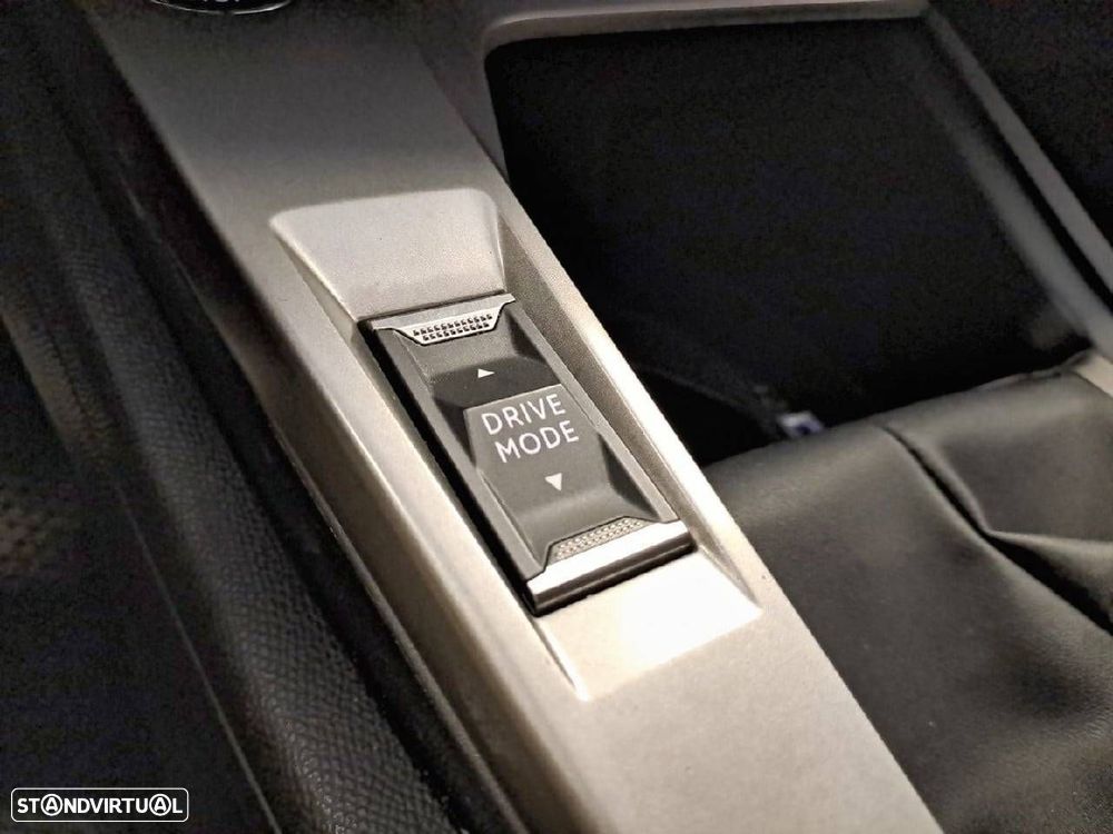 Peugeot 308 1.2 PureTech Allure Pack - 24