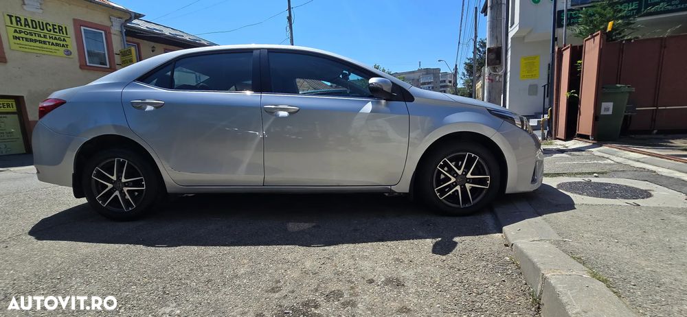 Toyota Corolla 1.6 Valvematic Luna - 2