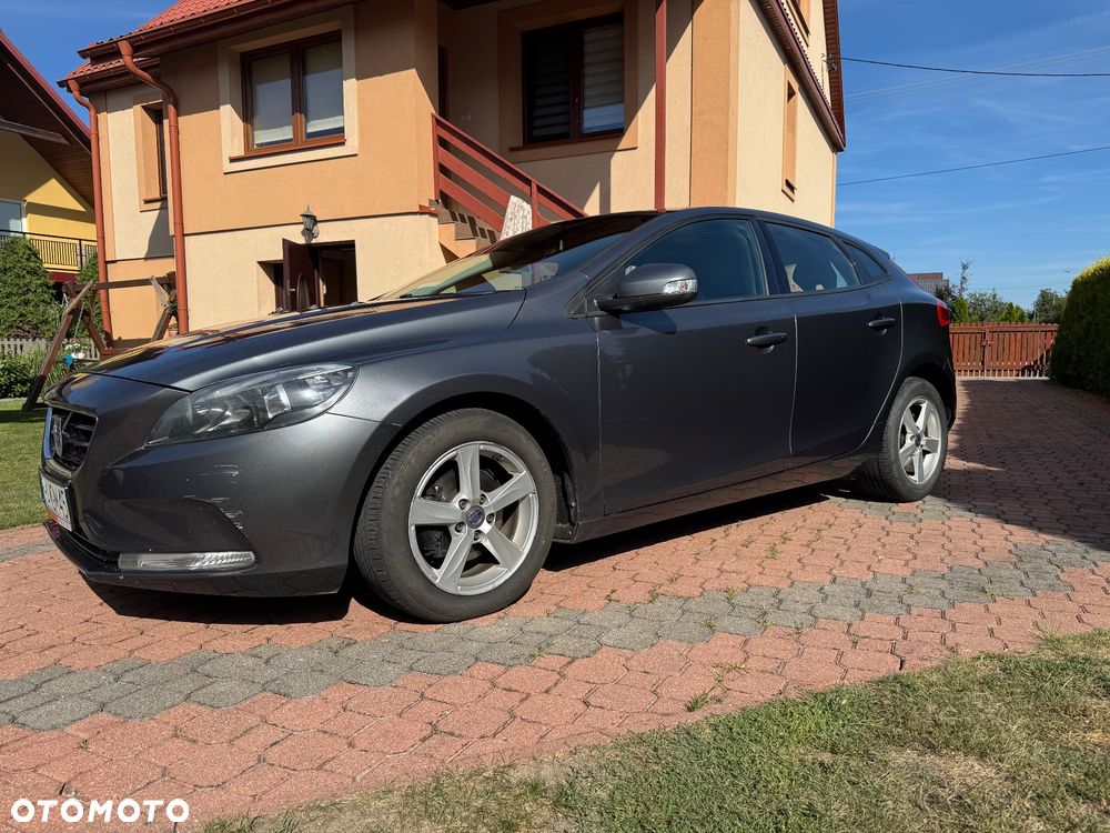 Volvo V40 D2 Base - 4