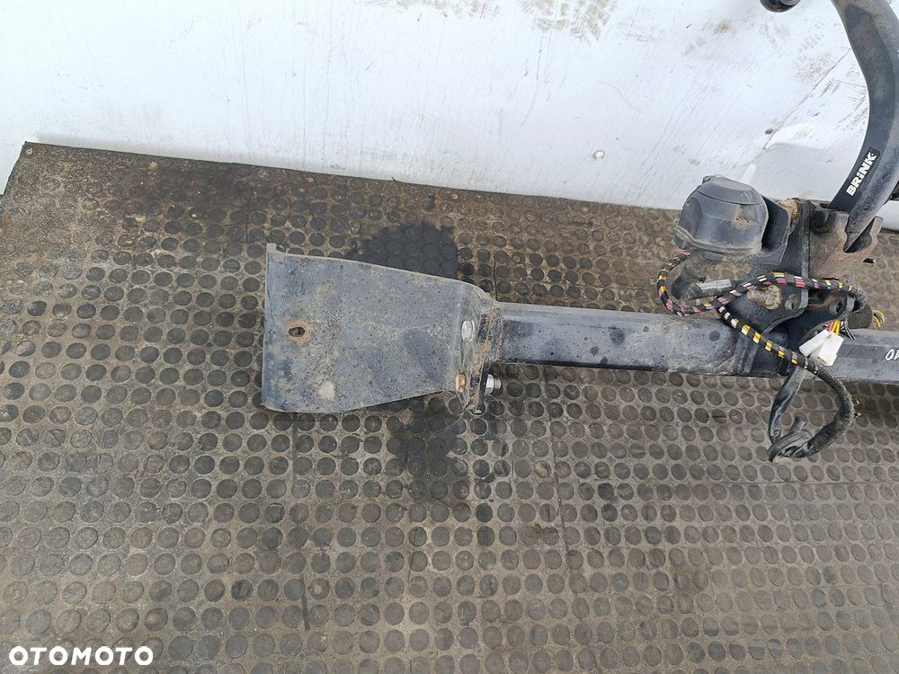 HAK HOLOWNICZY HYUNDAI I30 I CW BRINK KOMBI - 4