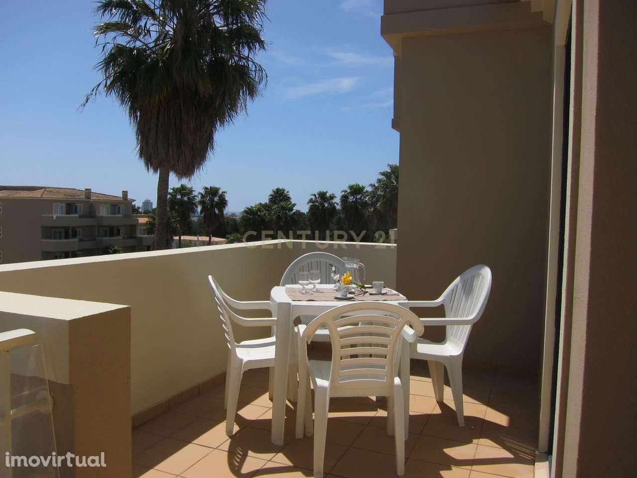 Apartamento T1  em Condomínio fechado com piscina, Vitor`S Plaza Alvor - Grande imagem: 2/23