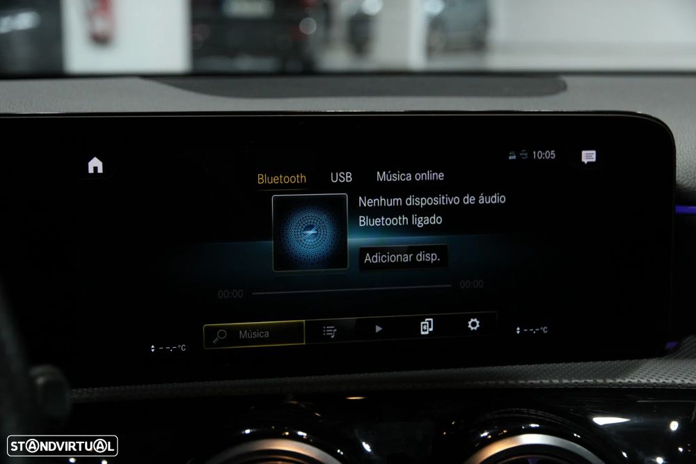 Mercedes-Benz A 180 d AMG Line Aut. — fotografia 16