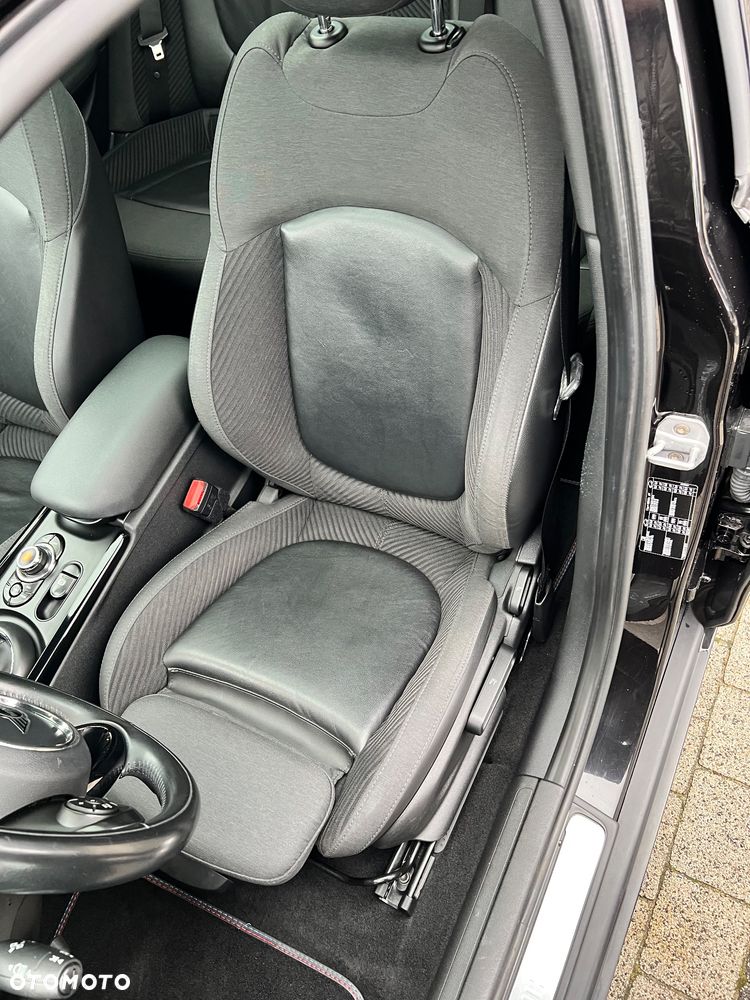 MINI Clubman Cooper D - 10