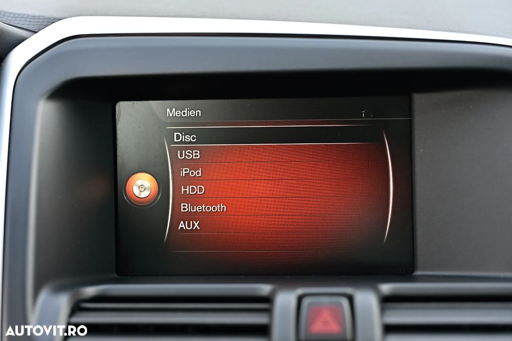 Volvo XC 60 D4 AWD Geartronic Summum - 29
