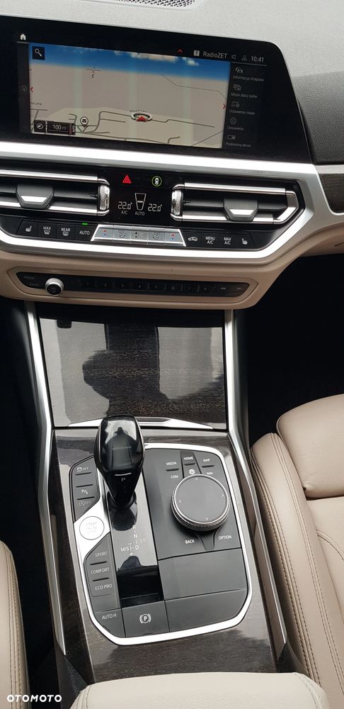 BMW Seria 3 330i Luxury Line sport - 11