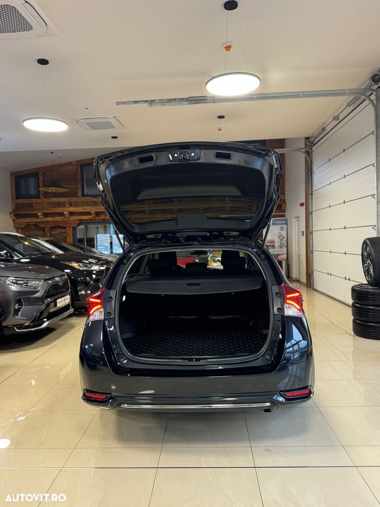 Toyota Auris 1.8 VVT-i Automatik Team Deutschland - 40