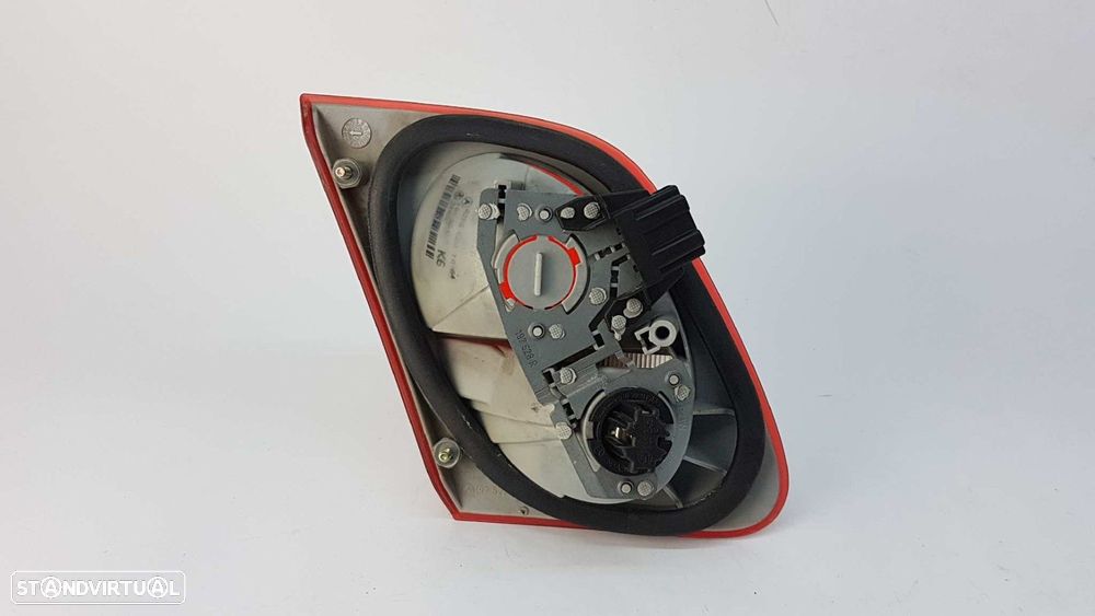 FAROLIM TRASEIRO DIREITO MERCEDES CLASE E (W210) BERLINA 420 (210.072) - 4