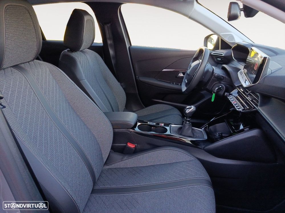 Peugeot 208 1.2 PureTech Allure - 15