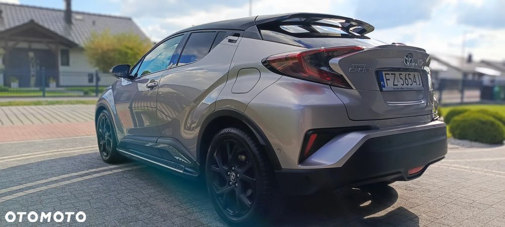 Toyota C-HR - 16