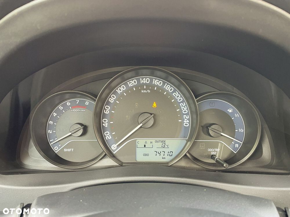 Toyota Auris 1.33 VVT-i Active - 16