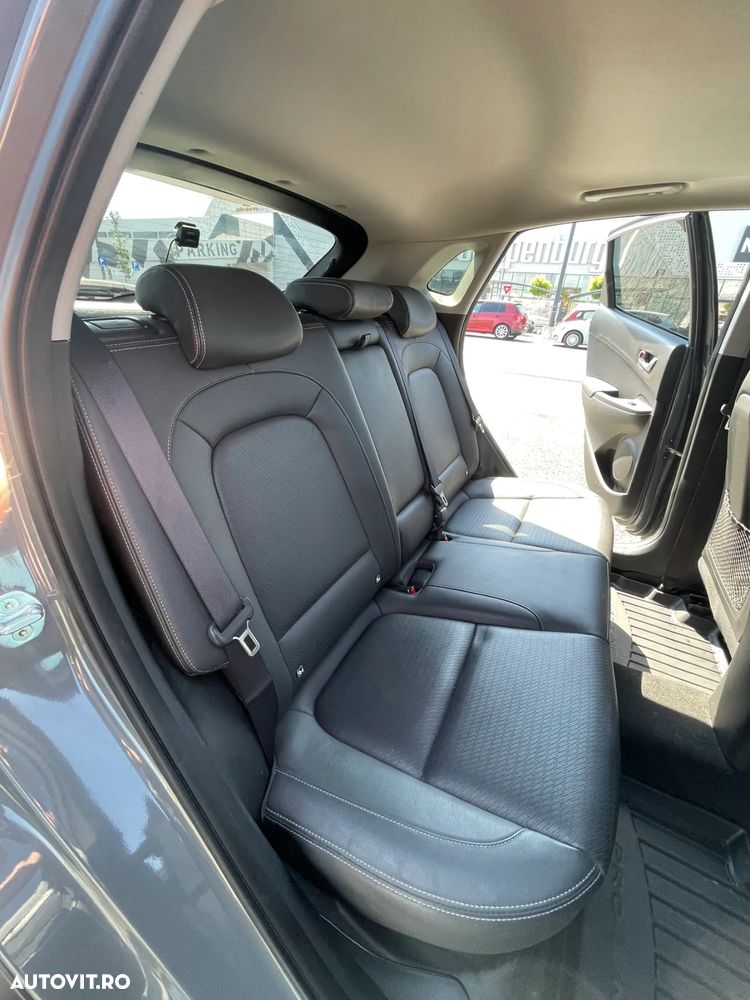 Hyundai KONA 1.6 CRDi DCT 4WD Premium - 9