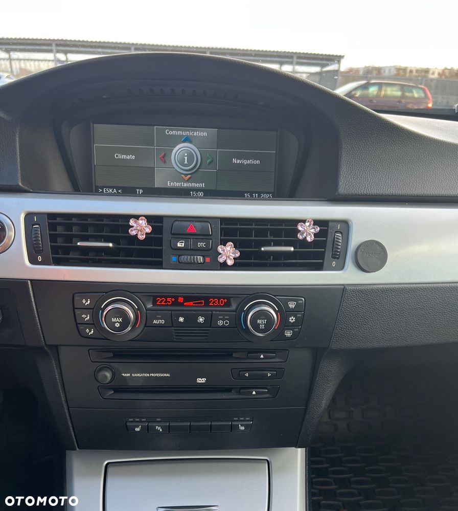 BMW Seria 3 325i - 7