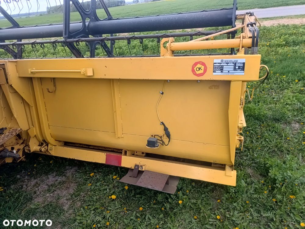 New Holland TX 65 Plus - 25