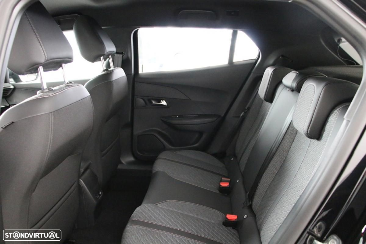 Peugeot e-2008 50 kWh Allure - 5